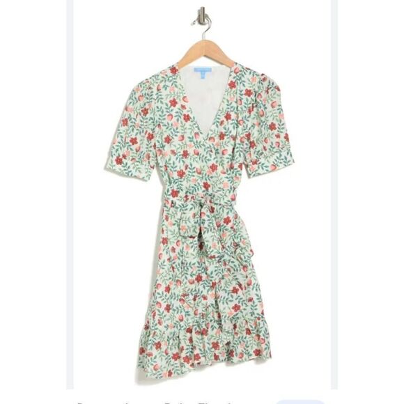 Draper James Reba Wrap Dress Size 4 Strawberry NWOT - Picture 2 of 9